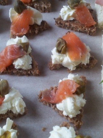 Uzený losos s capari