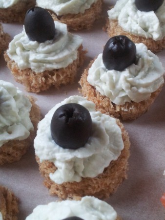 Černá oliva/šlehaná gorgonzola